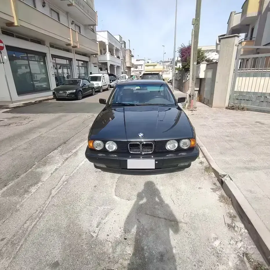 Usata BMW 520 Efficient Dynamics 150 CV (110 kW) 1990 Nero Berlina