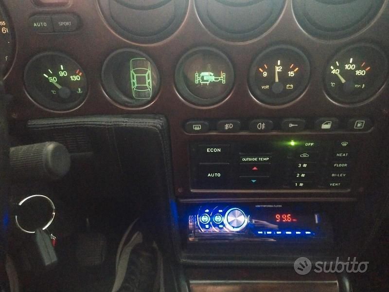 Usata Lancia Thema 201 CV (147 kW) 1992 Blu Berlina
