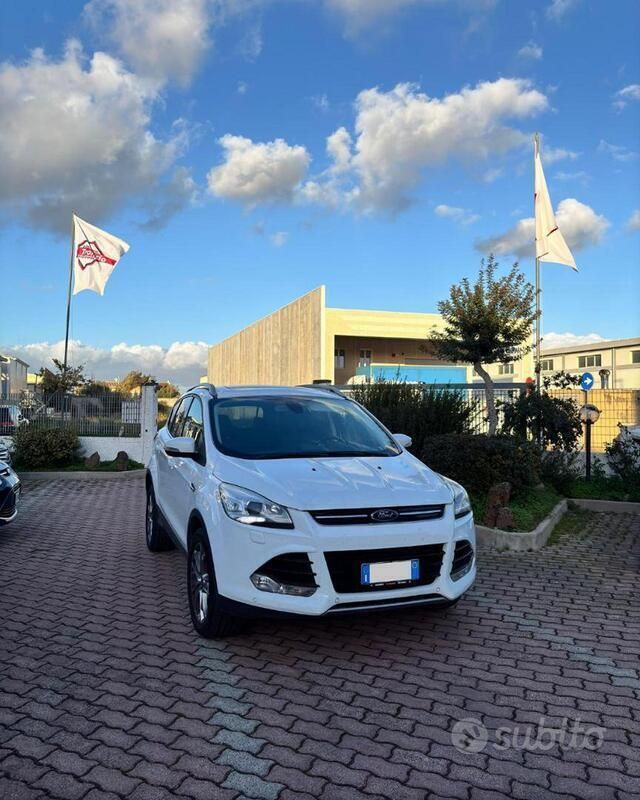 Usata Ford Kuga Titanium 163 CV (119 kW) 2014 Bianco SUV