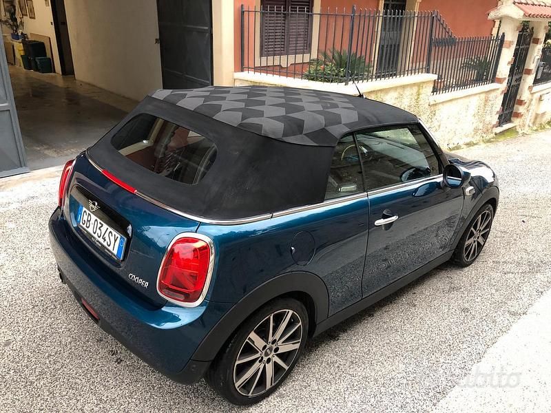 Usata Mini Cooper Cabriolet 134 CV (98 kW) 2020 Blu Cabrio