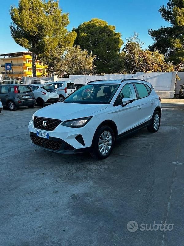 Usata Seat Arona Reference 89 CV (65 kW) 2022 Bianco SUV