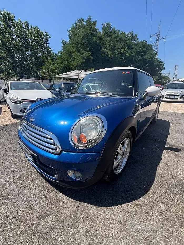 Usata Mini Cooper D 109 CV (80 kW) 2007 Blu Utilitaria