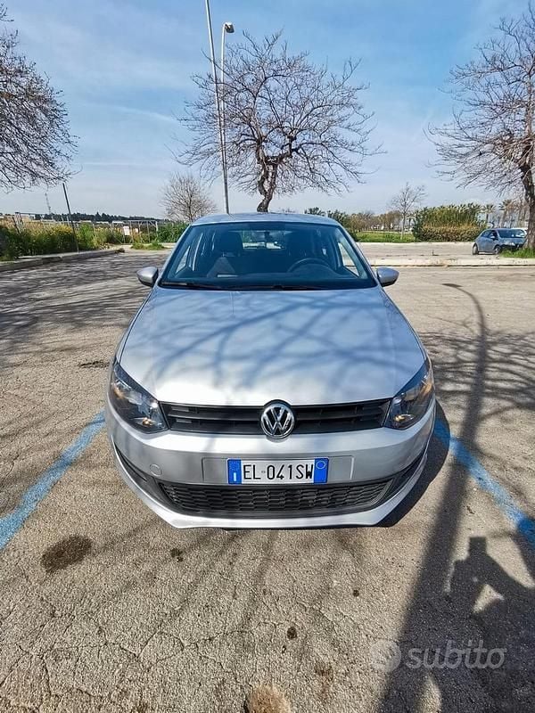 Usata VW Polo Trendline 60 CV (44 kW) 2012 Grigio Utilitaria