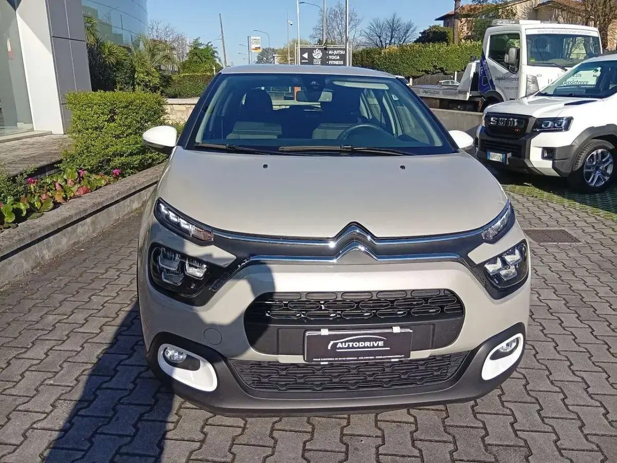 Usata Citroën C3 PureTech 83 CV (61 kW) 2023 Grigio Utilitaria