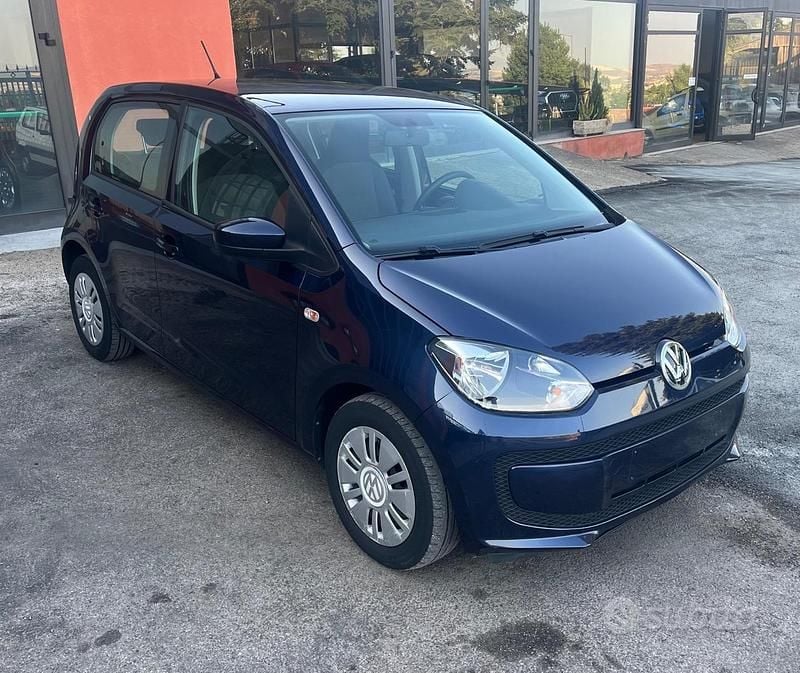 Usata VW up! high up! 75 CV (55 kW) 2015 Blu Utilitaria