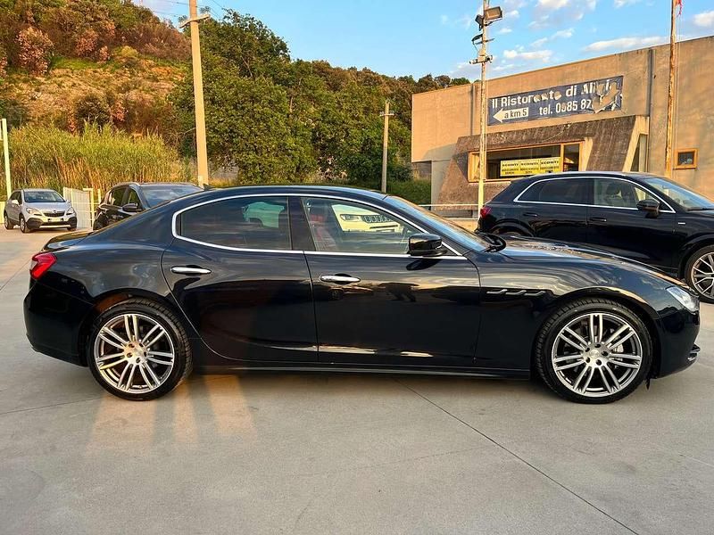 Usata Maserati Ghibli 250 CV (183 kW) 2013 Nero Berlina