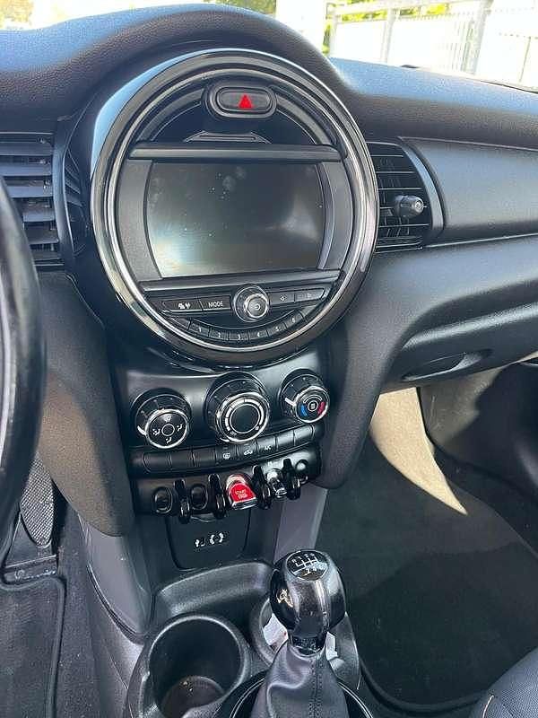 Begagnad Mini ONE 75 HK (55 kW) 2017 Halvkombi