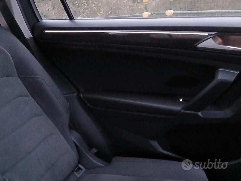 Usata VW Tiguan Allspace 150 CV (110 kW) 2019 Grigio SUV