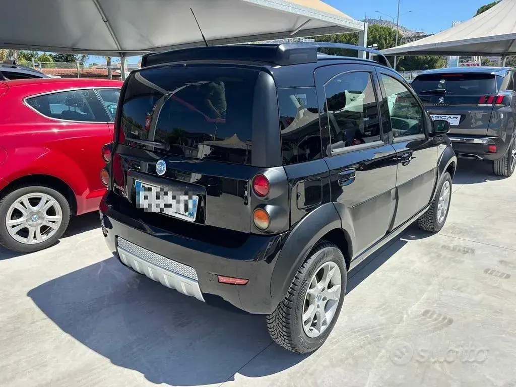 Usata Fiat Panda 4x4 69 CV (50 kW) 2006 Nero Utilitaria