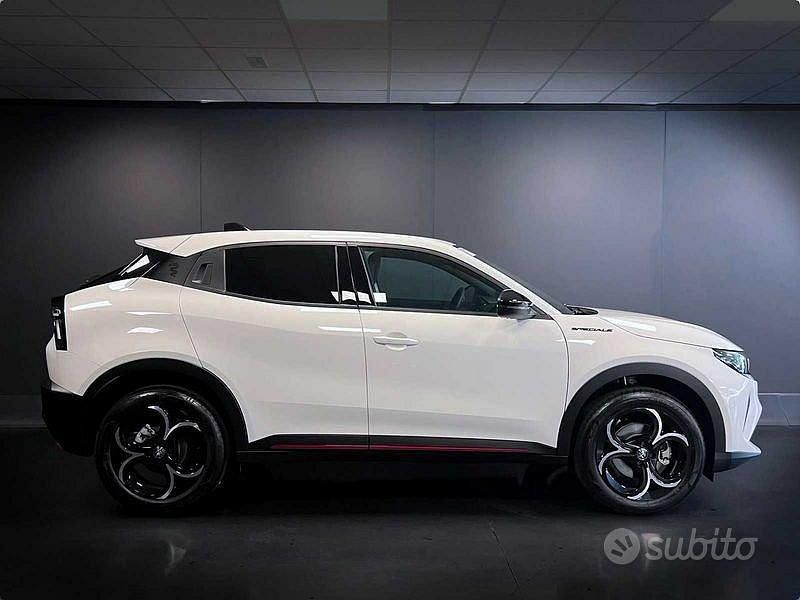 Nuova Alfa Romeo GT Junior 136 CV (100 kW) 2025 Bianco SUV