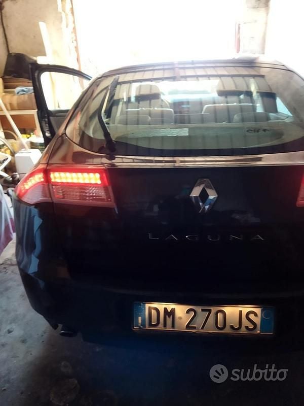 Usata Renault Laguna III Dynamique 150 CV (110 kW) 2008 Berlina