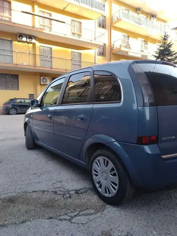 Usata Opel Meriva Cosmo 101 CV (74 kW) 2010 Monovolume