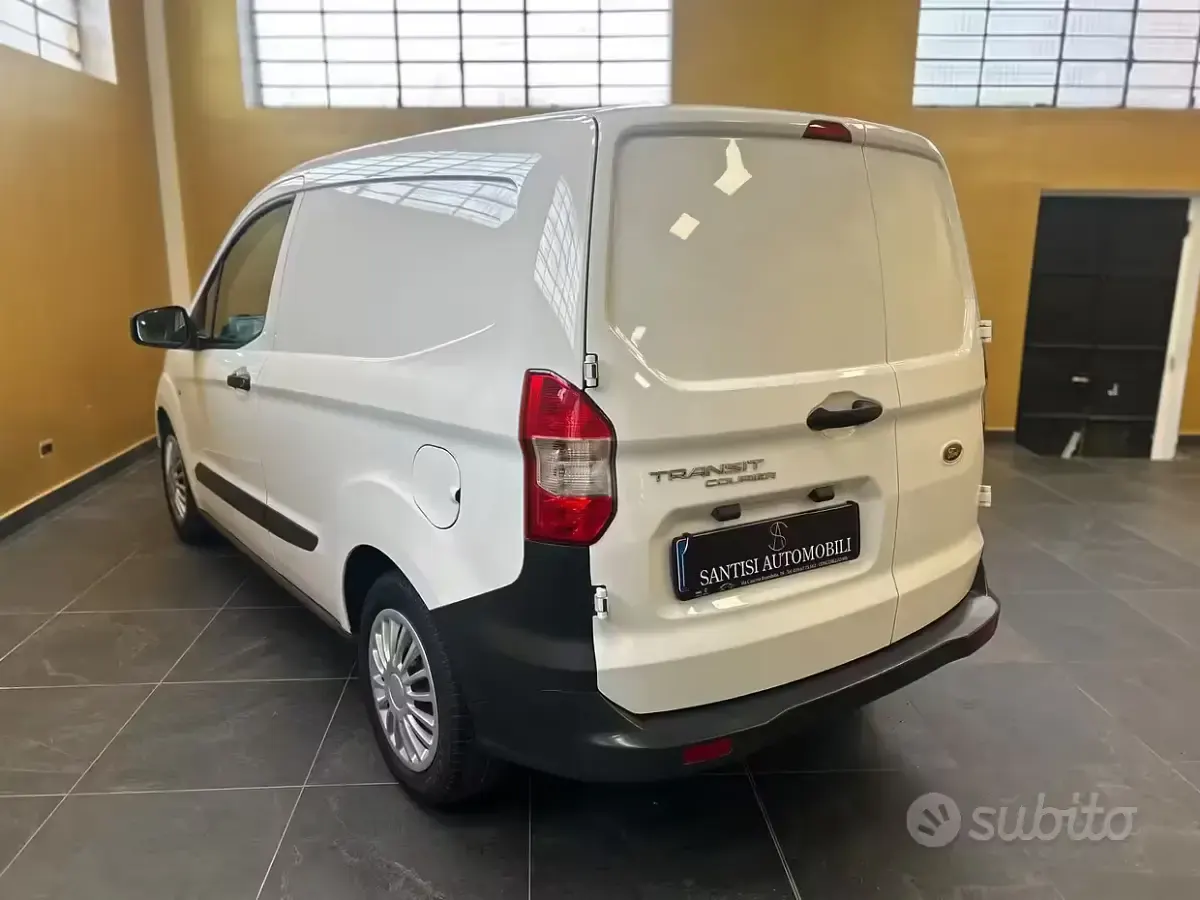 Usata Ford Transit Trend 101 CV (74 kW) 2023 Bianco Furgone