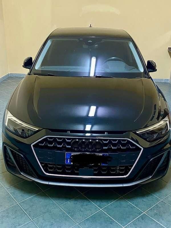 Usata 2023 Audi A1 Sportback S-Line Due volumi | 23.000 € (Ottimo prezzo) - Immagine 1/4
