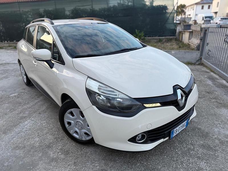 Usata Renault Clio GrandTour 73 CV (53 kW) 2015 Beige Station wagon