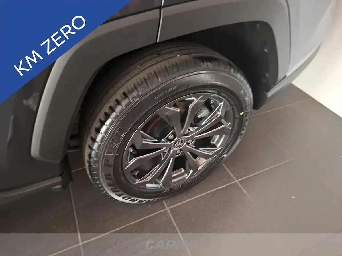 Nuova Toyota RAV4 Hybrid Active 218 CV (160 kW) 2026 Grigioblack SUV