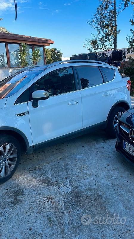 Usata Ford Kuga 136 CV (100 kW) 2011 Bianco SUV