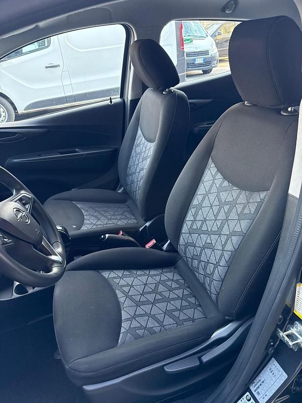 Usata Opel Karl Rocks 73 CV (53 kW) 2019 Grigio Utilitaria
