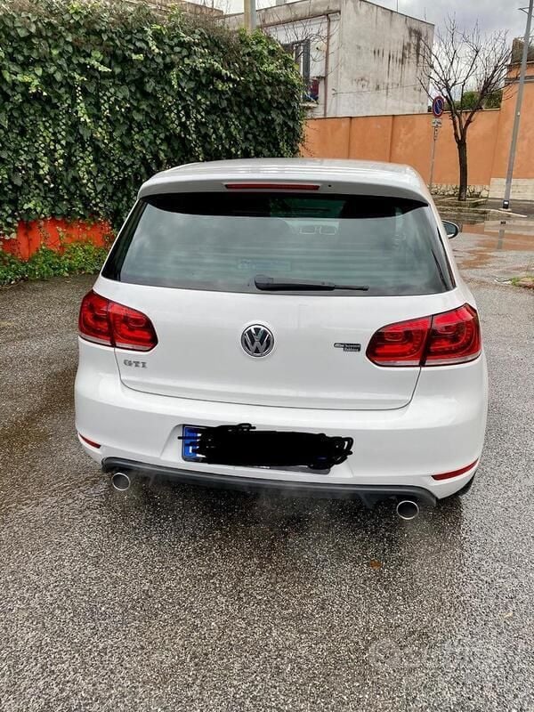 Usata VW Golf VI 210 CV (154 kW) 2011 Bianco Utilitaria