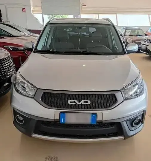 Usata EVO Evo 5 126 CV (92 kW) 2022 Argento SUV