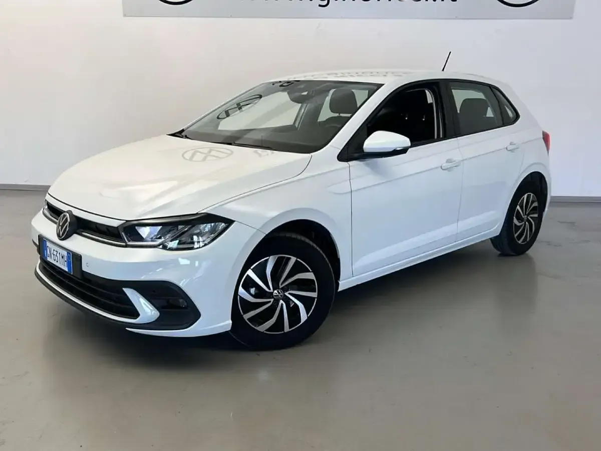 Usata VW Polo Life 80 CV (58 kW) 2023 Bianco Utilitaria