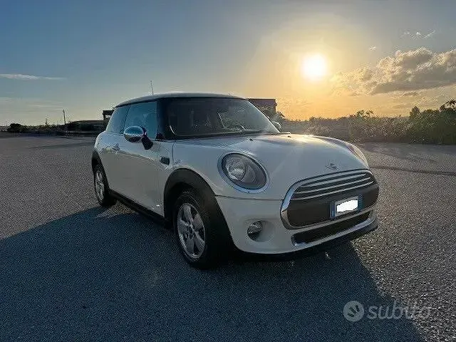 Usata Mini Cooper 95 CV (69 kW) 2016 Bianco Utilitaria