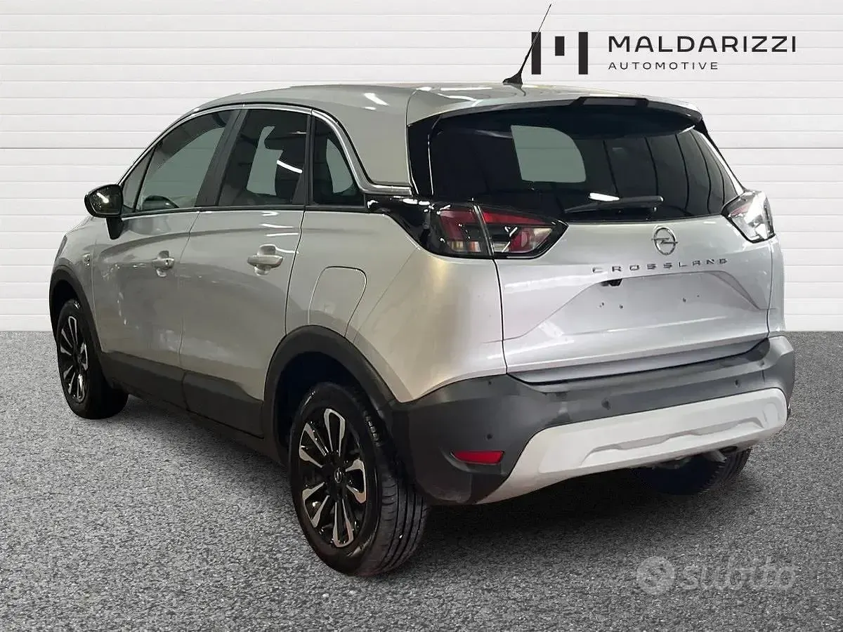 Usata Opel Crossland X Elegance 110 CV (80 kW) 2023 Grigio SUV