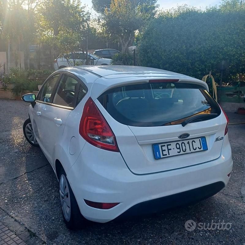 Usata Ford Fiesta 82 CV (60 kW) 2010 Utilitaria