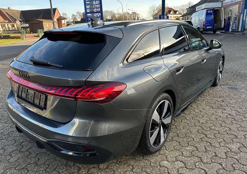 Usata Audi A5 S-Line 204 CV (150 kW) 2025 Grigio Station wagon