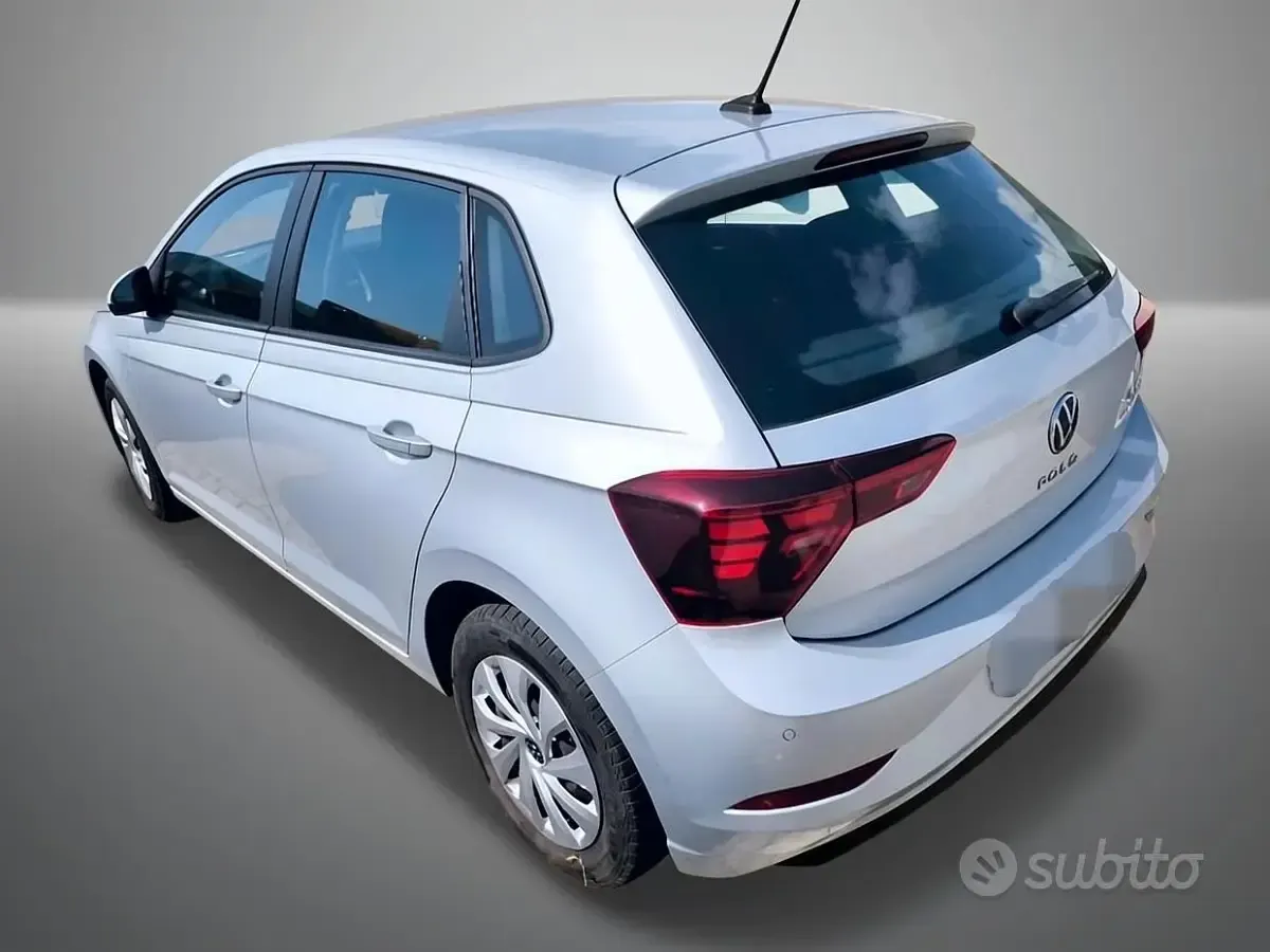 Usata VW Polo 90 CV (66 kW) 2022 Grigio Utilitaria