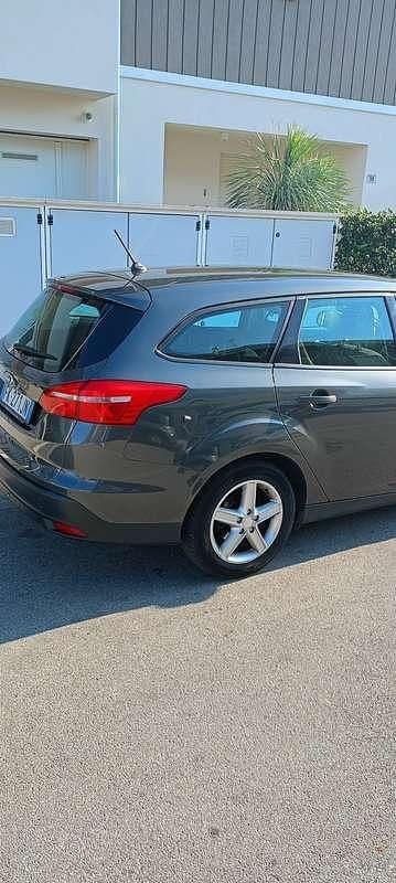 Usata Ford Focus Business Edition 120 CV (88 kW) 2017 Nero Station wagon