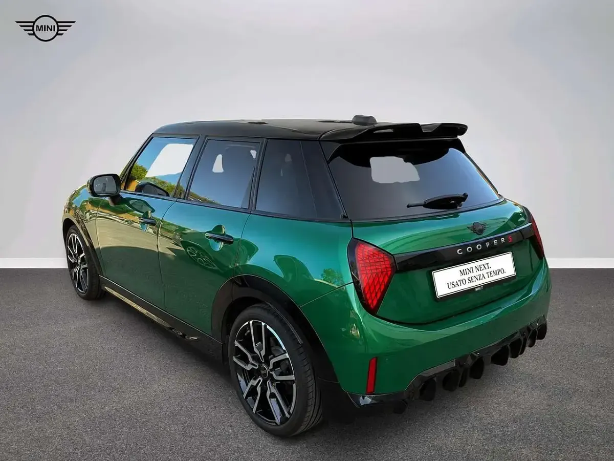 Usata Mini John Cooper Works 204 CV (150 kW) 2025 Verde Utilitaria