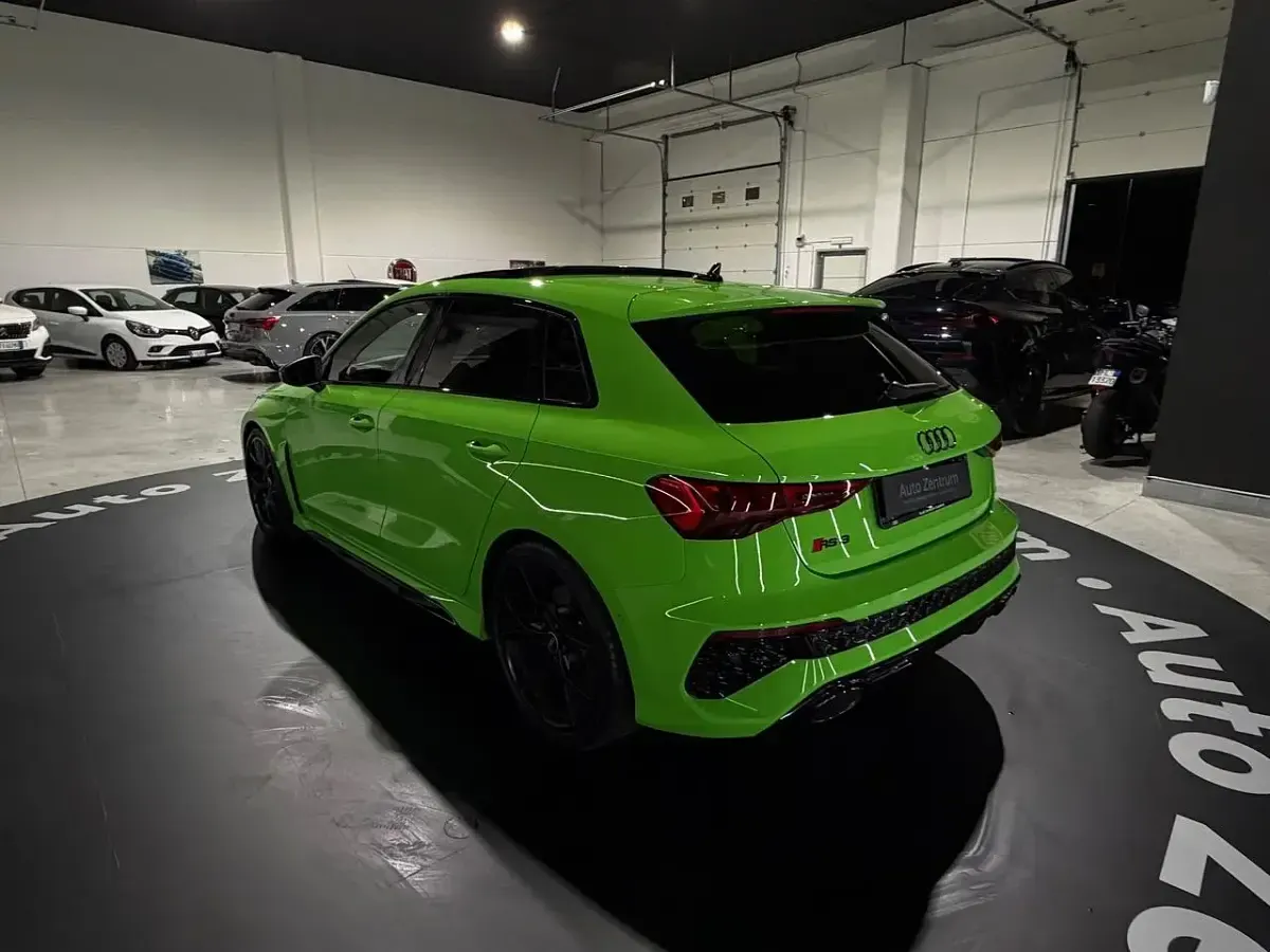 Usata Audi RS3 Performance 400 CV (294 kW) 2023 Verde Berlina