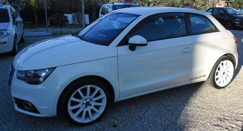 Usata Audi A1 Ambition 90 CV (66 kW) 2012 Bianco Berlina