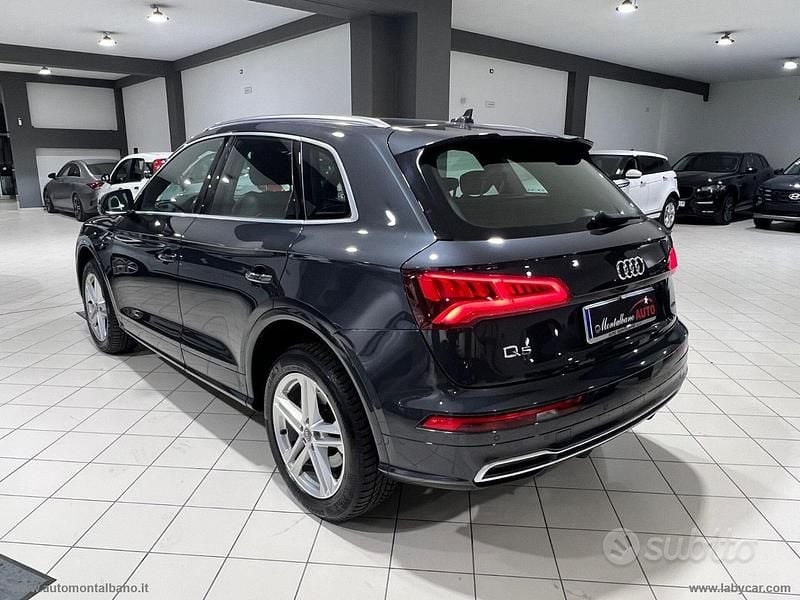 Usata Audi Q5 S-line plus 190 CV (139 kW) 2020 Grigio SUV