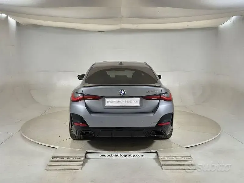 Usata BMW M440 M Sport 374 CV (275 kW) 2022 Grigio Berlina