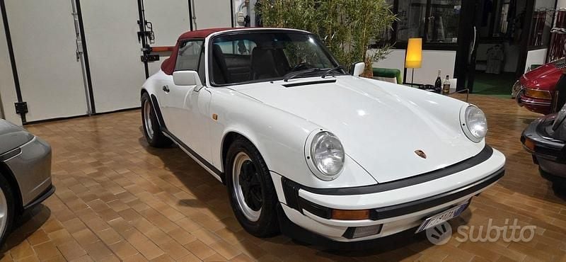 Usata Porsche 911 Carrera Cabriolet 231 CV (169 kW) 1987 Bianco Cabrio