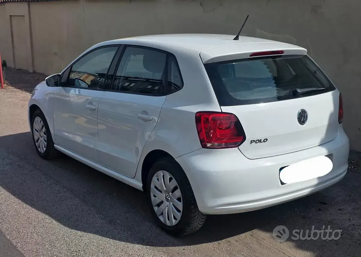 Begagnad VW Polo 50 HK (36 kW) 2010 Vit Halvkombi