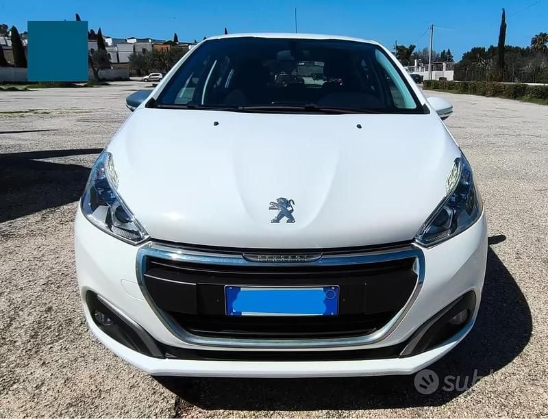 Usata Peugeot 208 Active 75 CV (55 kW) 2018 Bianco Utilitaria