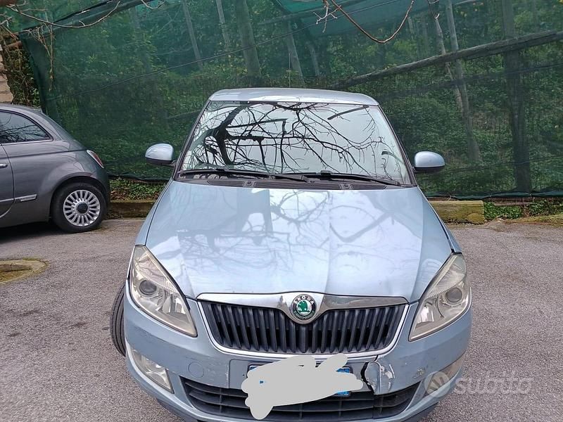Usata 2011 Skoda Fabia Berlina | 1700 € (Super prezzo) - Immagine 1/4