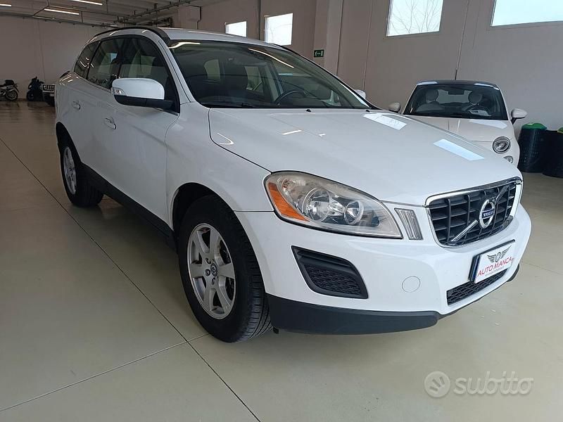 Usata Volvo XC60 Momentum 163 CV (119 kW) 2013 Bianco SUV