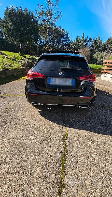 Usata Mercedes A180 AMG 136 CV (100 kW) 2019 Nero Berlina