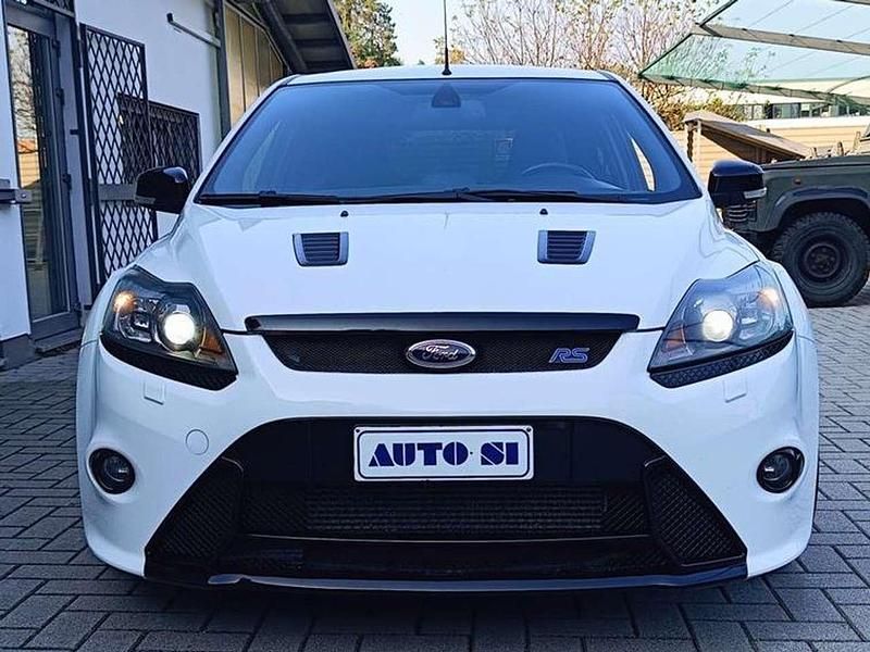 Bianco Usata 2009 Ford Focus RS Tre volumi | 29.900 € - Immagine 1/4