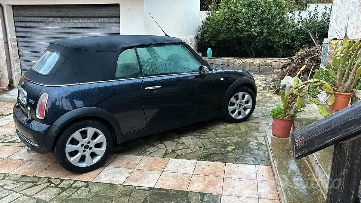 Usata Mini Cooper Cabriolet 116 CV (85 kW) 2007 Blu Cabrio