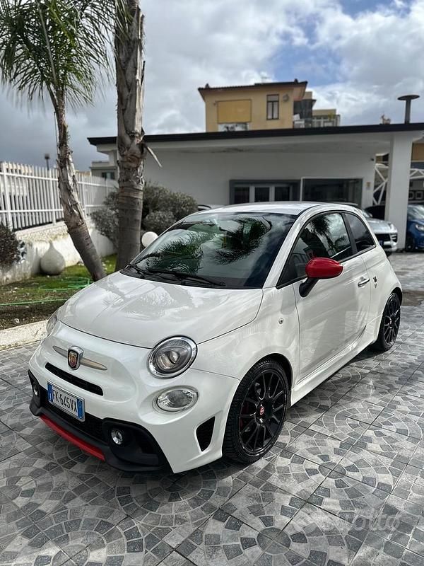 Usata Fiat 500 Abarth 160 CV (117 kW) 2017 Bianco Berlina