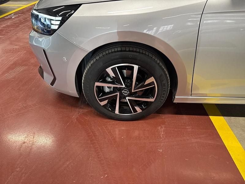 Usata Opel Corsa 101 CV (74 kW) 2025 Bianco Utilitaria