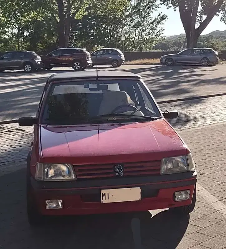 Usata Peugeot 205 102 CV (75 kW) 1992 Cabrio