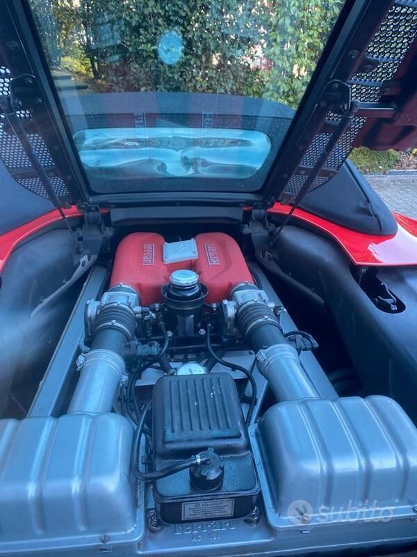 Usata Ferrari 360 400 CV (294 kW) 2002 Rosso Cabrio