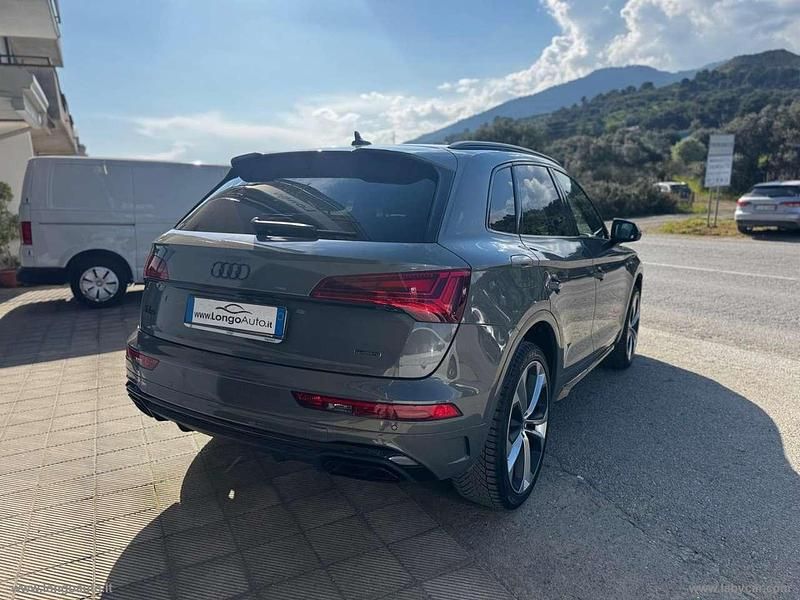 Usata Audi Q5 S-Line 204 CV (150 kW) 2023 Grigio chronos metallizzato SUV