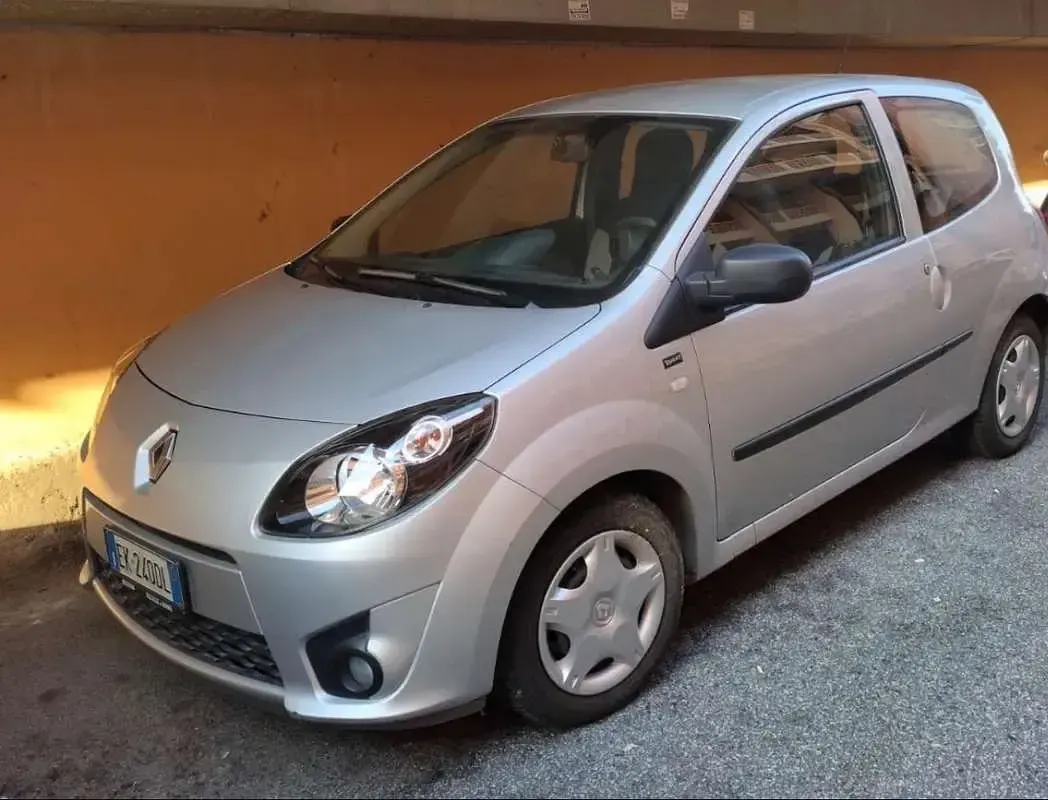 Gebraucht Renault Twingo 75 PS (55 kW) 2011 Grau Kleinwagen